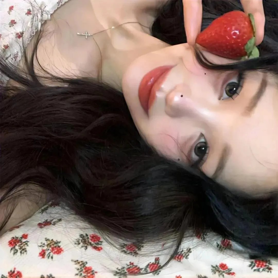 窃窃私语